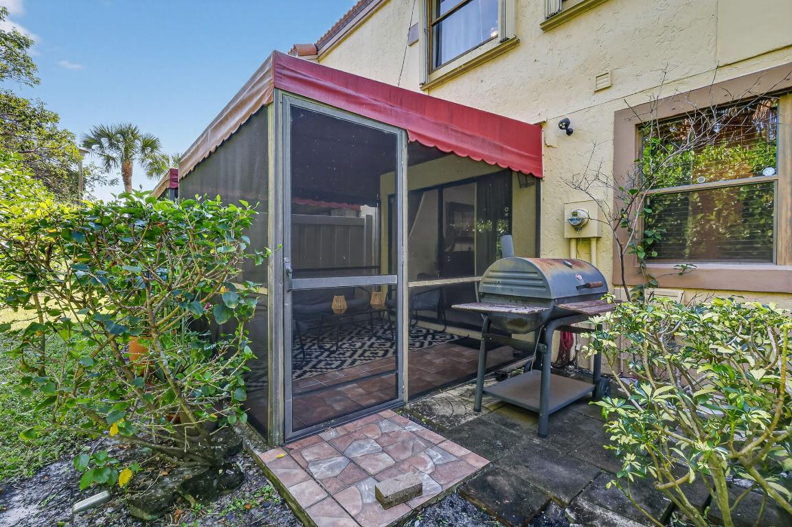 SAG HARBOR TRACE - Residential