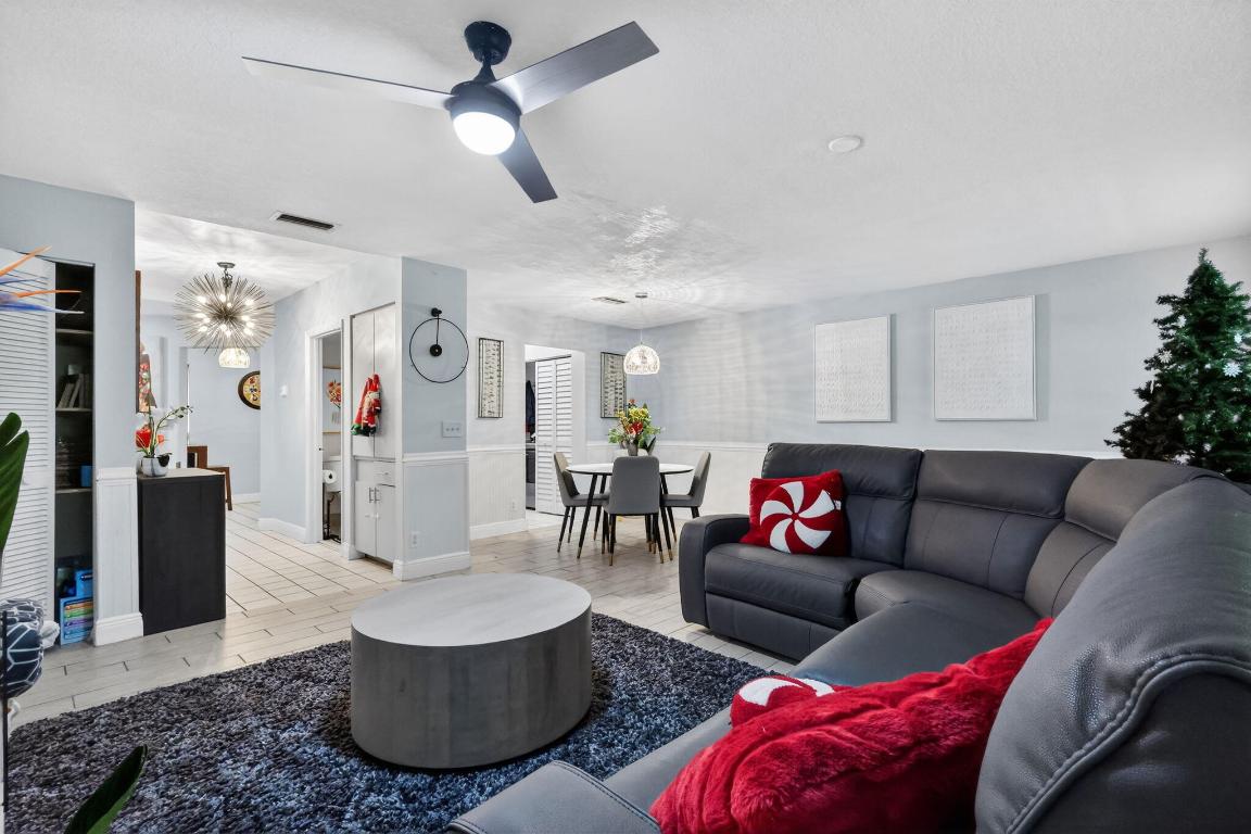 SAG HARBOR TRACE - Residential