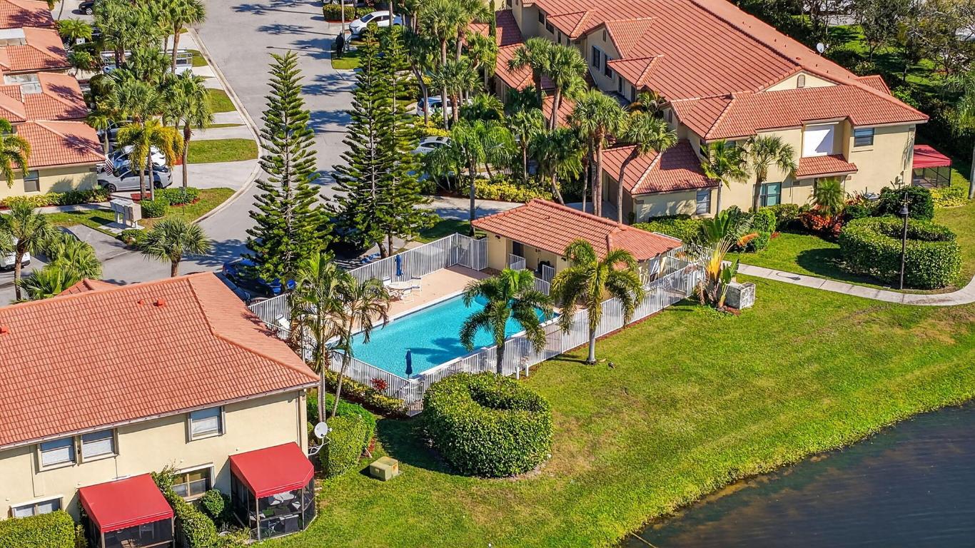 SAG HARBOR TRACE - Residential