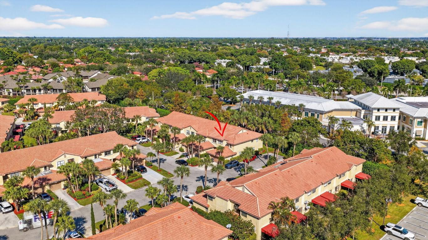 SAG HARBOR TRACE - Residential