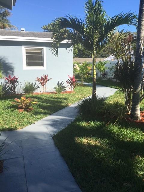 Poinciana Park 5-17 B - Residential Lease