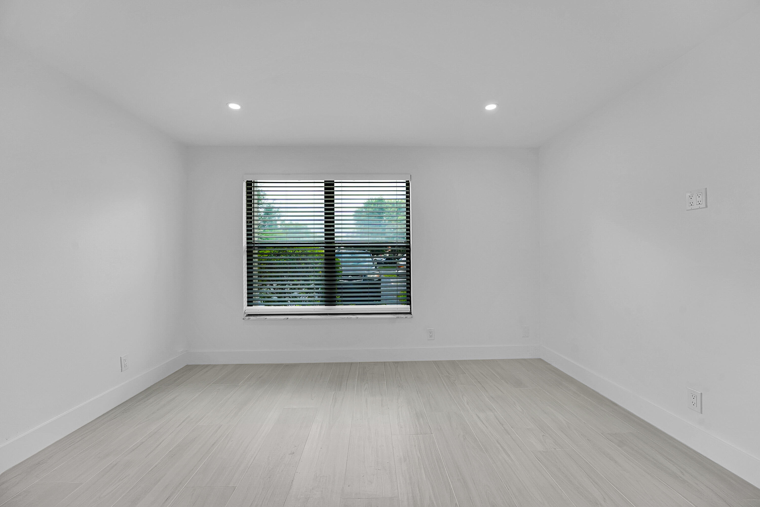 LUCERNE PARK CONDOS 1, 1A, 2 THRU 15 AND 23 THRU 2 - Residential