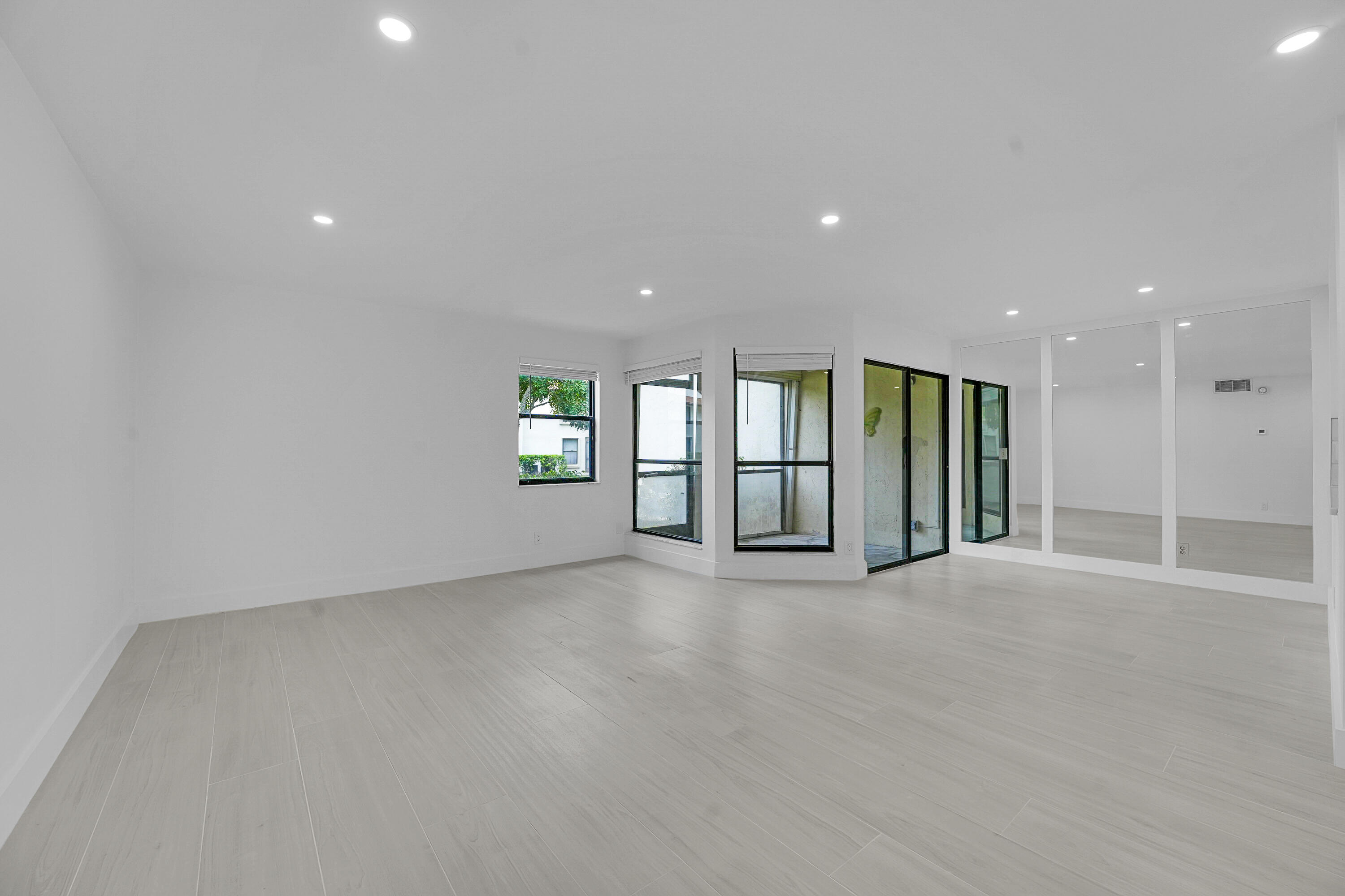 LUCERNE PARK CONDOS 1, 1A, 2 THRU 15 AND 23 THRU 2 - Residential