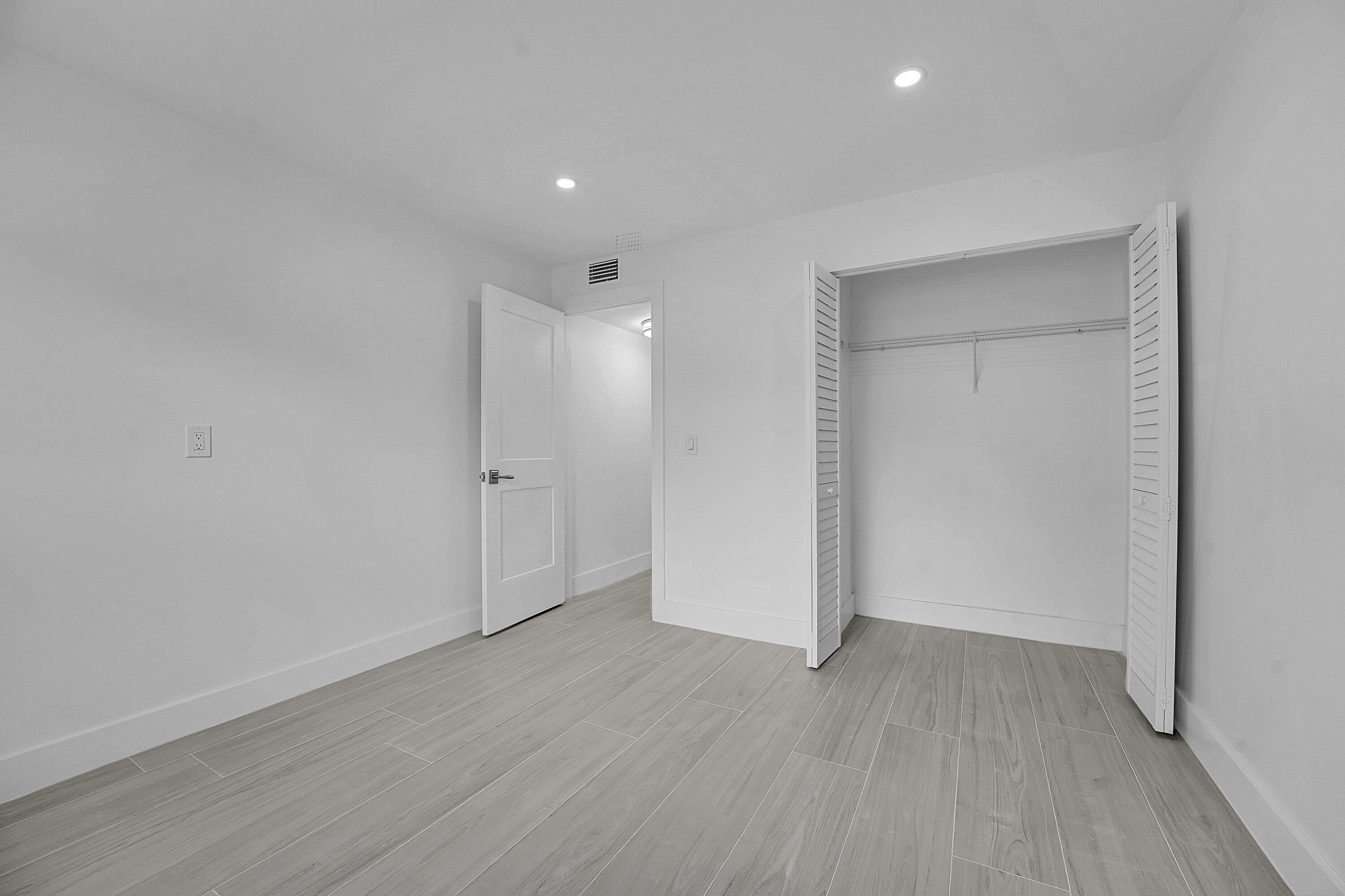 LUCERNE PARK CONDOS 1, 1A, 2 THRU 15 AND 23 THRU 2 - Residential