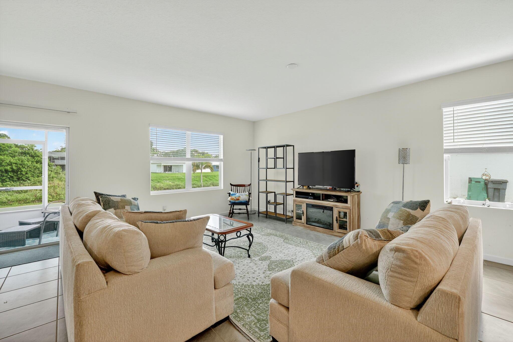 PORT ST LUCIE SECTION 13 - Residential