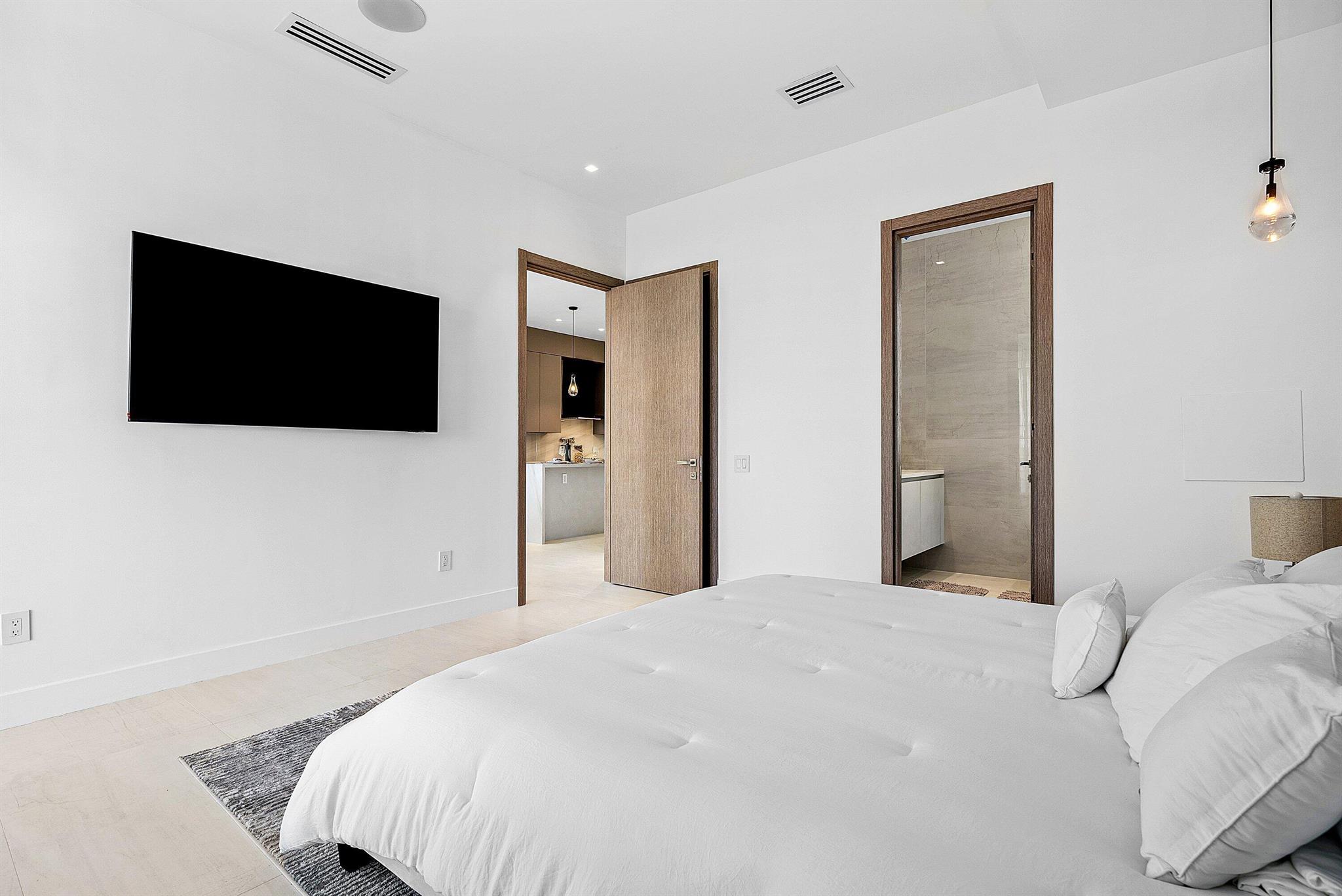 DELRAY TOWN OF - Residential