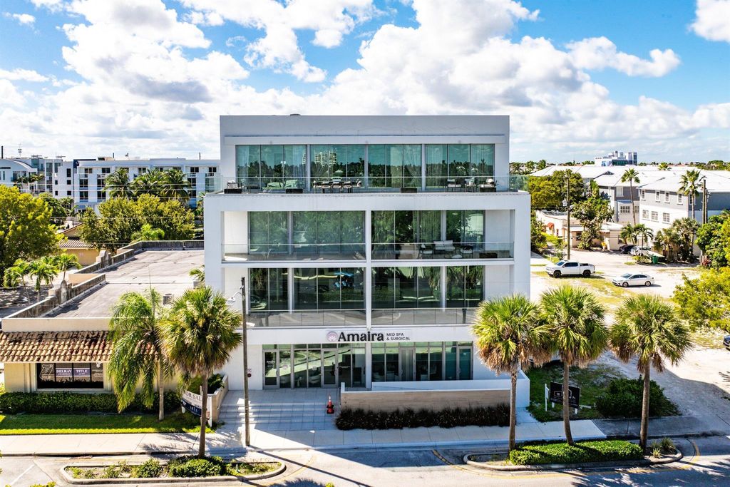 Photo of 246 NE 6th Avenue #3b, Delray Beach, FL 33483 (MLS # R11133545)