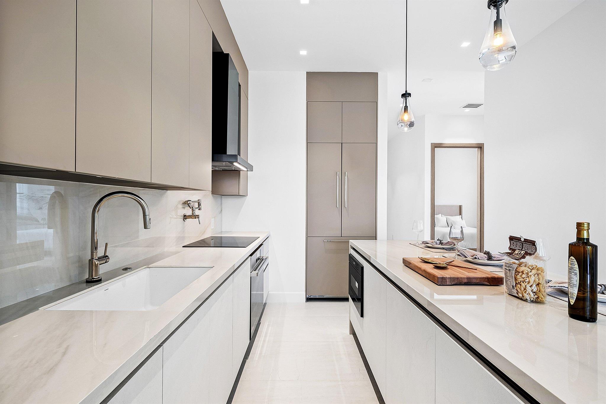 DELRAY TOWN OF - Residential