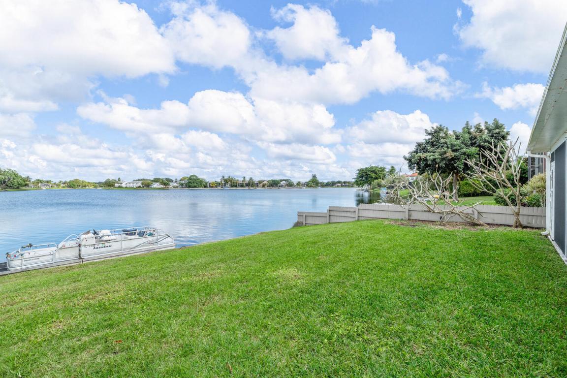 WELLINGTON TR 42-B - Residential Lease