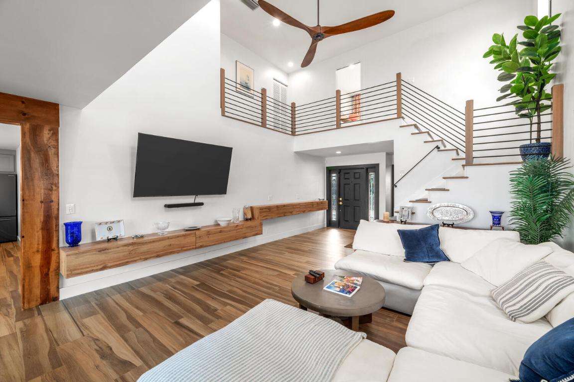 WELLINGTON TR 42-B - Residential Lease