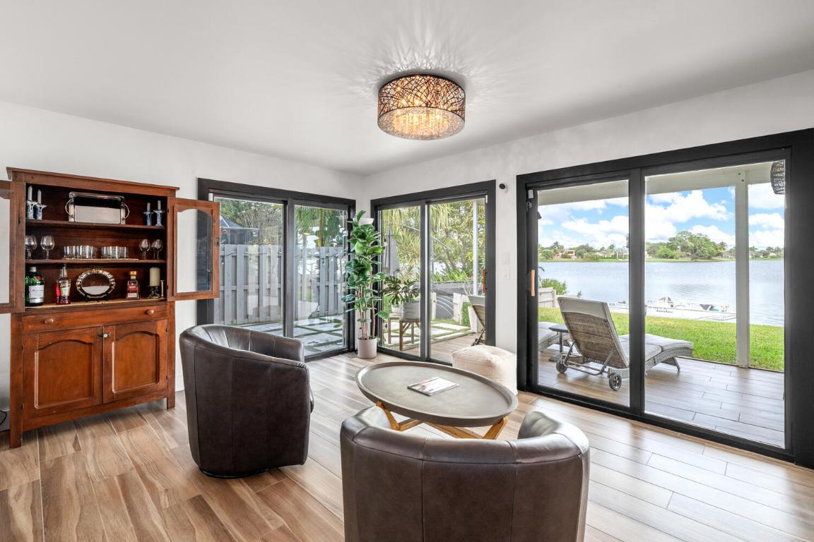 WELLINGTON TR 42-B - Residential Lease