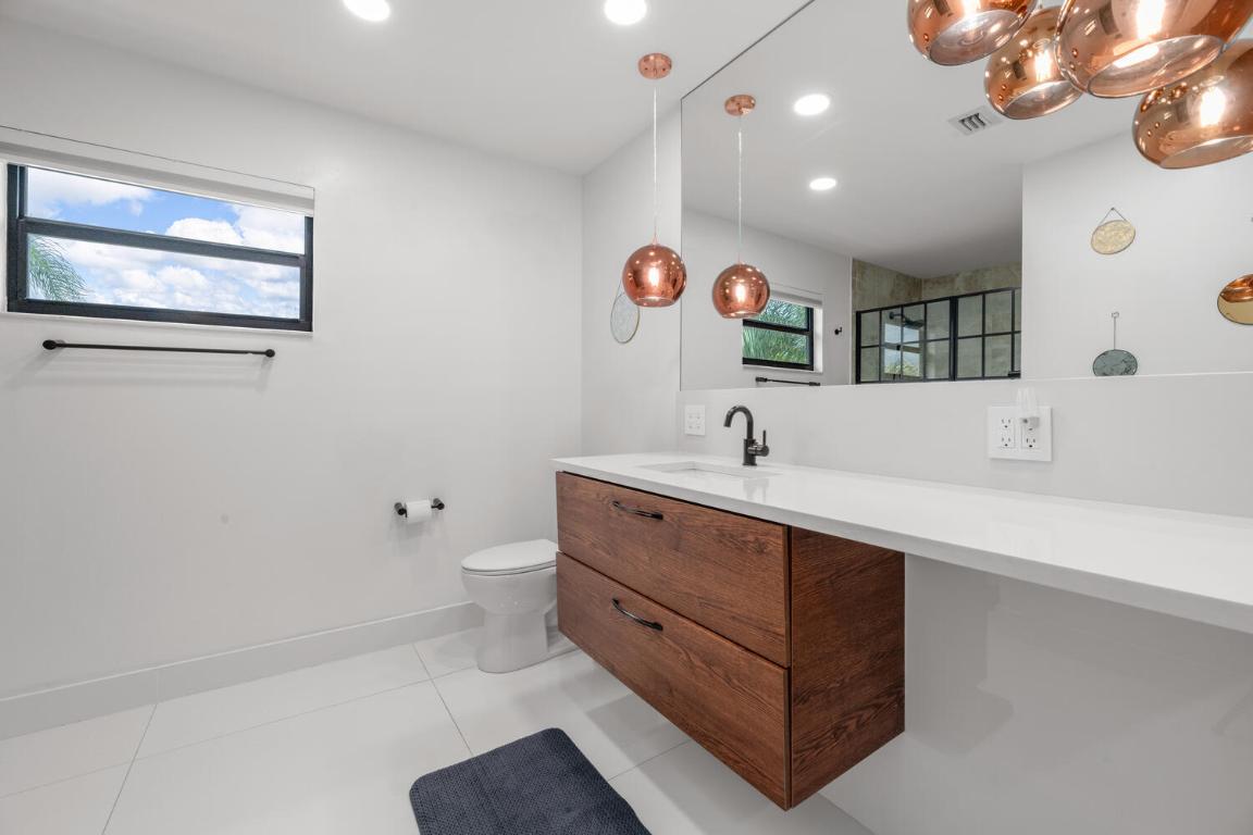 WELLINGTON TR 42-B - Residential Lease