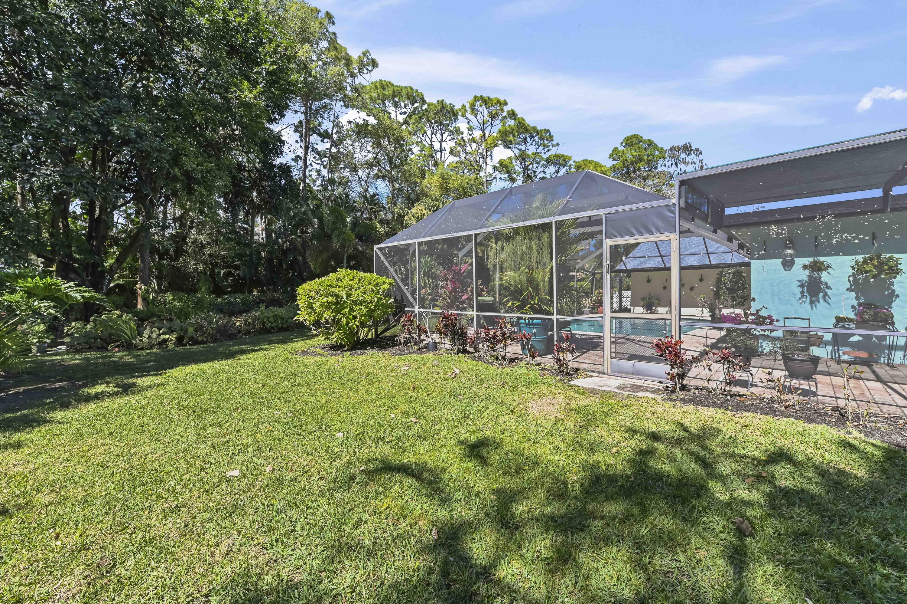 PINES OF WELLINGTON - Residential