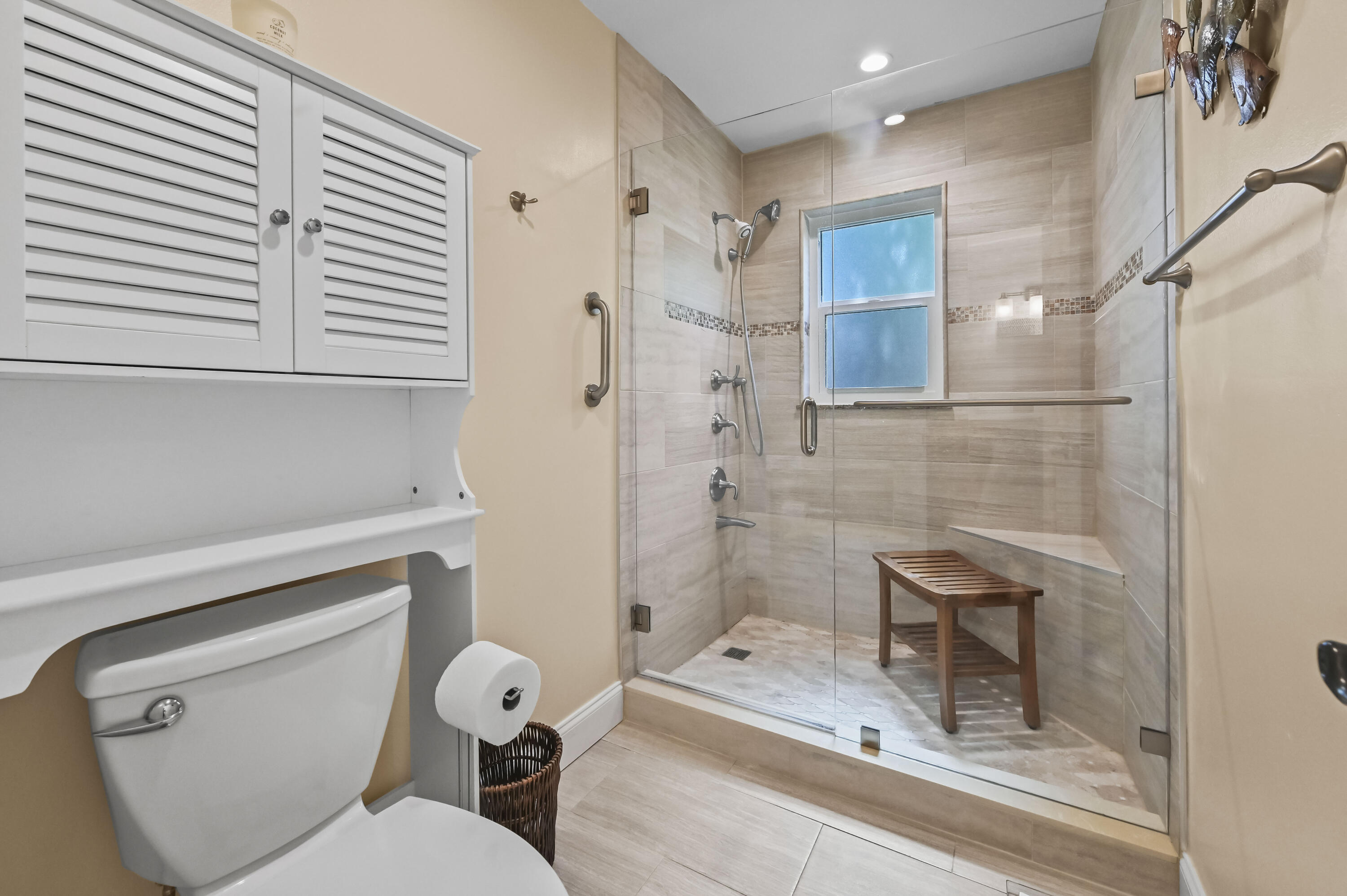 PINES OF WELLINGTON - Residential