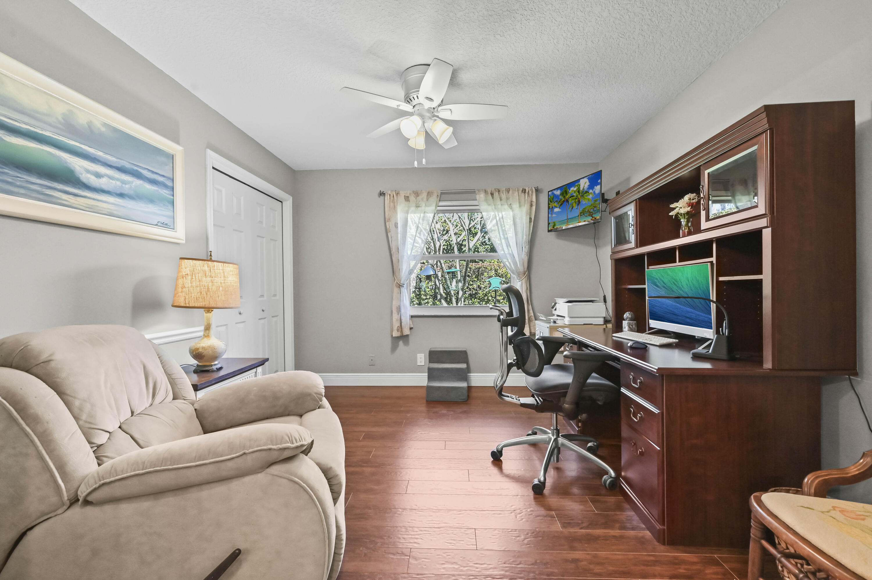 PINES OF WELLINGTON - Residential