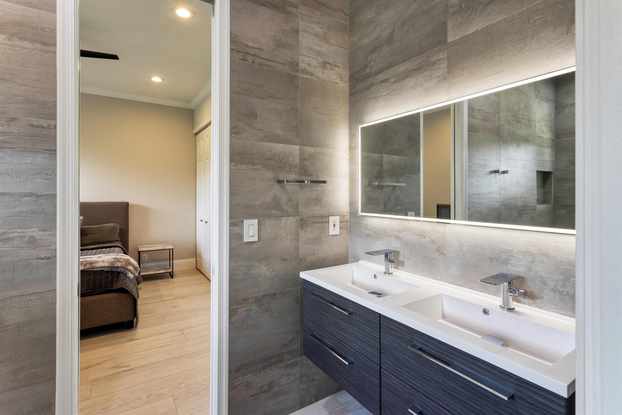 DELRAY LAKES ESTATES - Residential