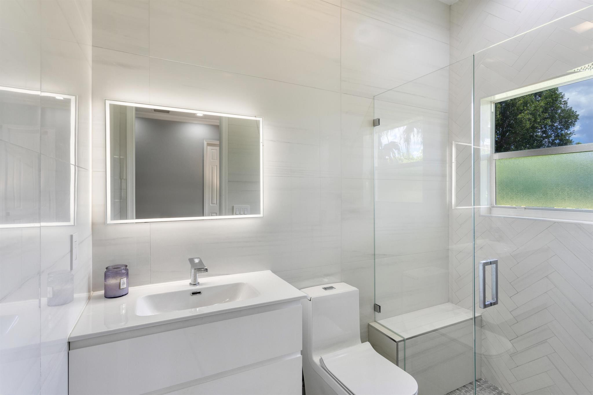 DELRAY LAKES ESTATES - Residential