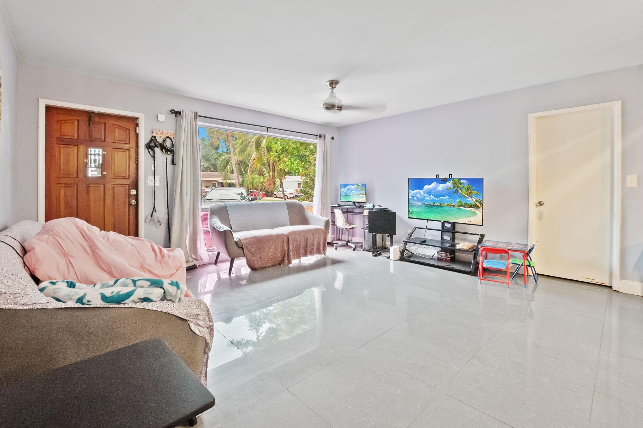 2181 N 56th Ter