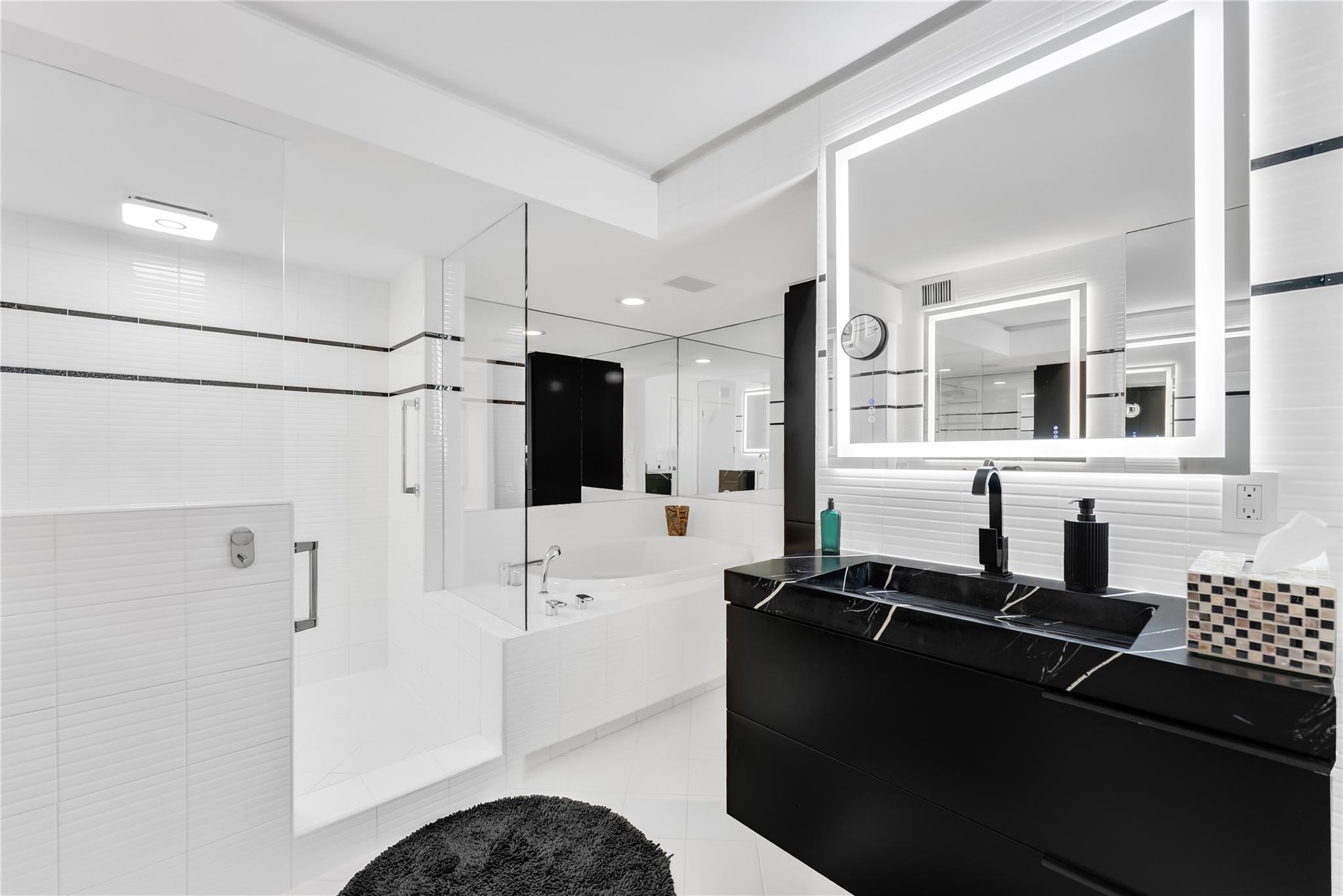 Americas on the Park Cond - Residential