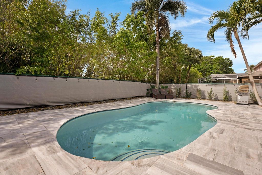 Photo of 1535 Rialto Drive, Boynton Beach, FL 33436 (MLS # R10969735)