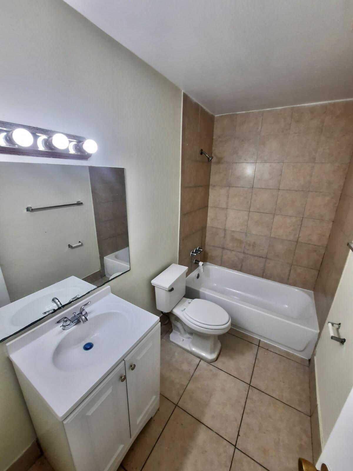 CLEAR LAKE PALMS CONDOMINIUM - Residential