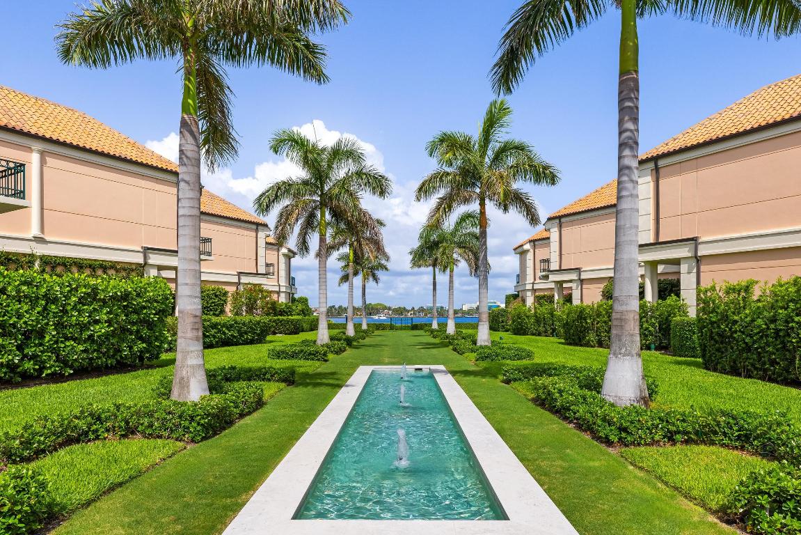 VILLA PLATI TOWNHOMES - Residential