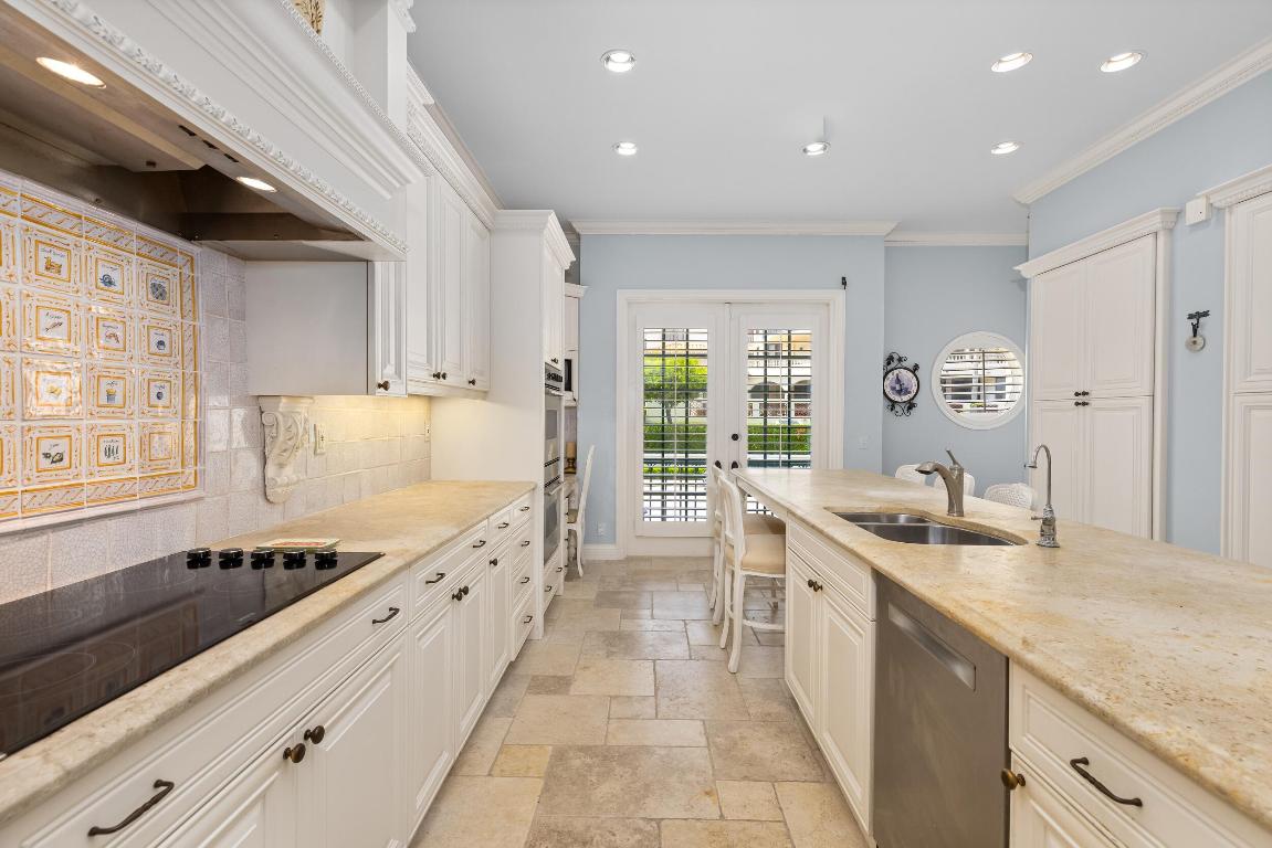 VILLA PLATI TOWNHOMES - Residential