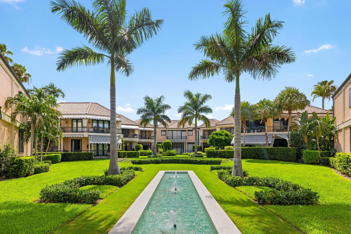 VILLA PLATI TOWNHOMES - Residential