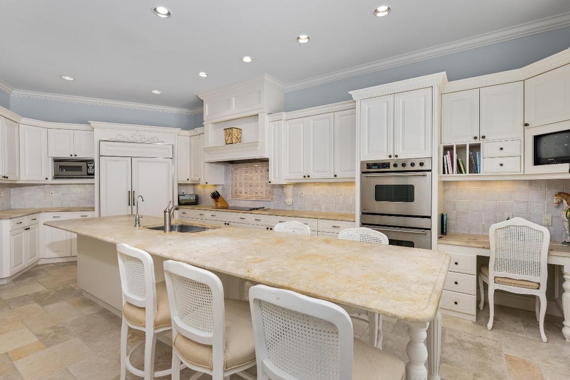 VILLA PLATI TOWNHOMES - Residential