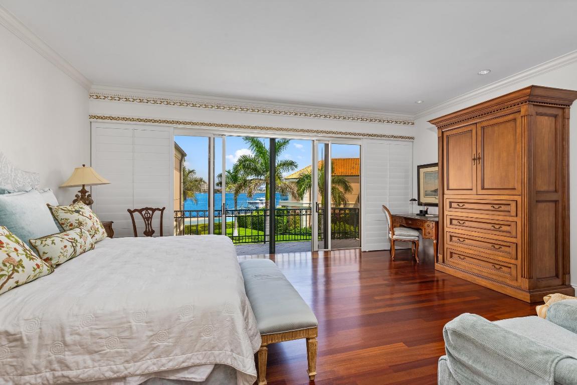 VILLA PLATI TOWNHOMES - Residential