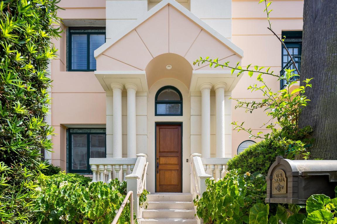 VILLA PLATI TOWNHOMES - Residential