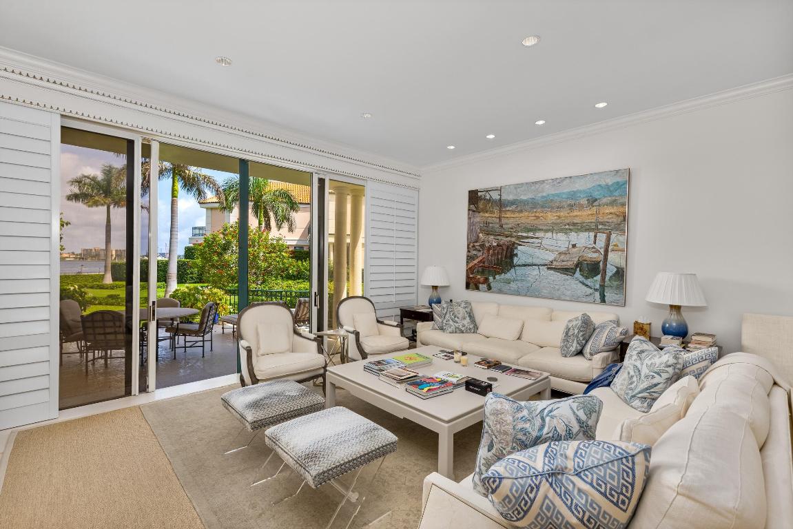 VILLA PLATI TOWNHOMES - Residential