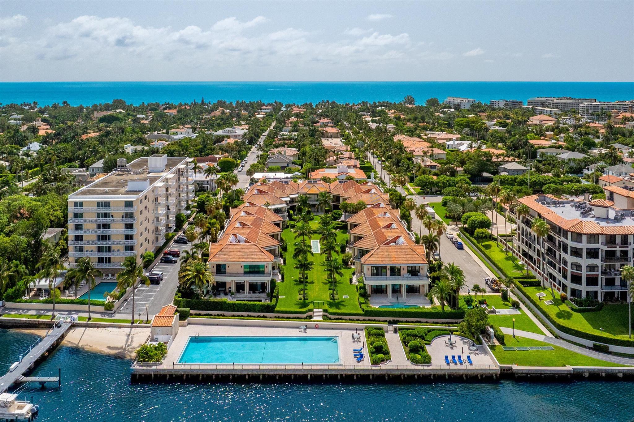 VILLA PLATI TOWNHOMES - Residential