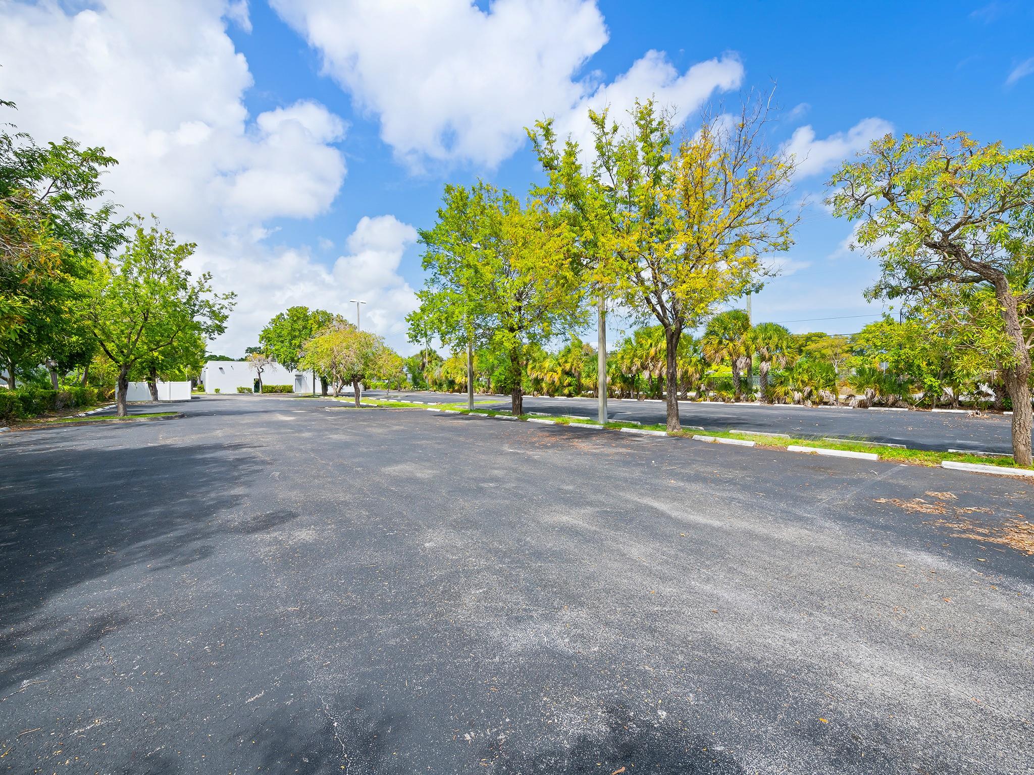 2880 W Cypress Creek Rd