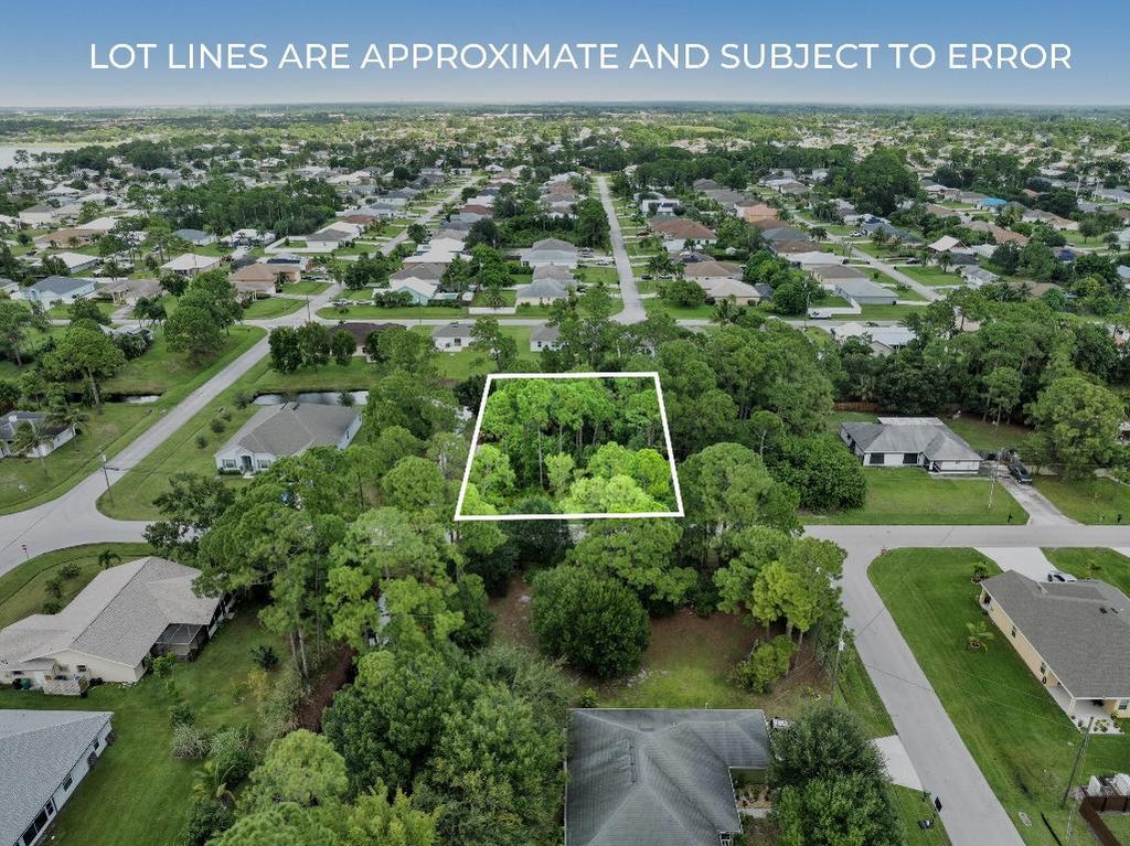 Photo of 1789 SW Penrose Avenue, Port Saint Lucie, FL 34953 (MLS # R11130684)