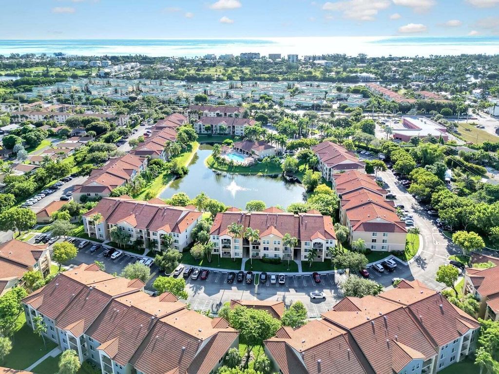 Photo of 107 Villa Circle #107, Boynton Beach, FL 33435 (MLS # R10922817)