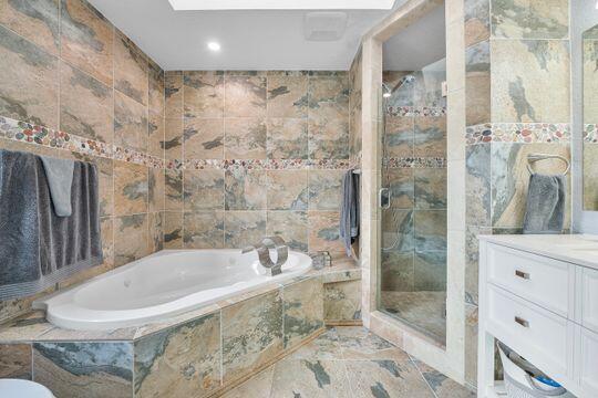 LAKESIDE GREEN 1 - Residential