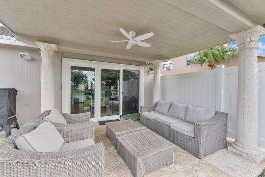 LAKESIDE GREEN 1 - Residential