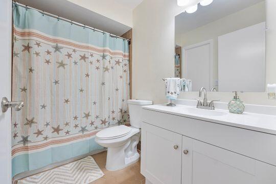 LAKESIDE GREEN 1 - Residential