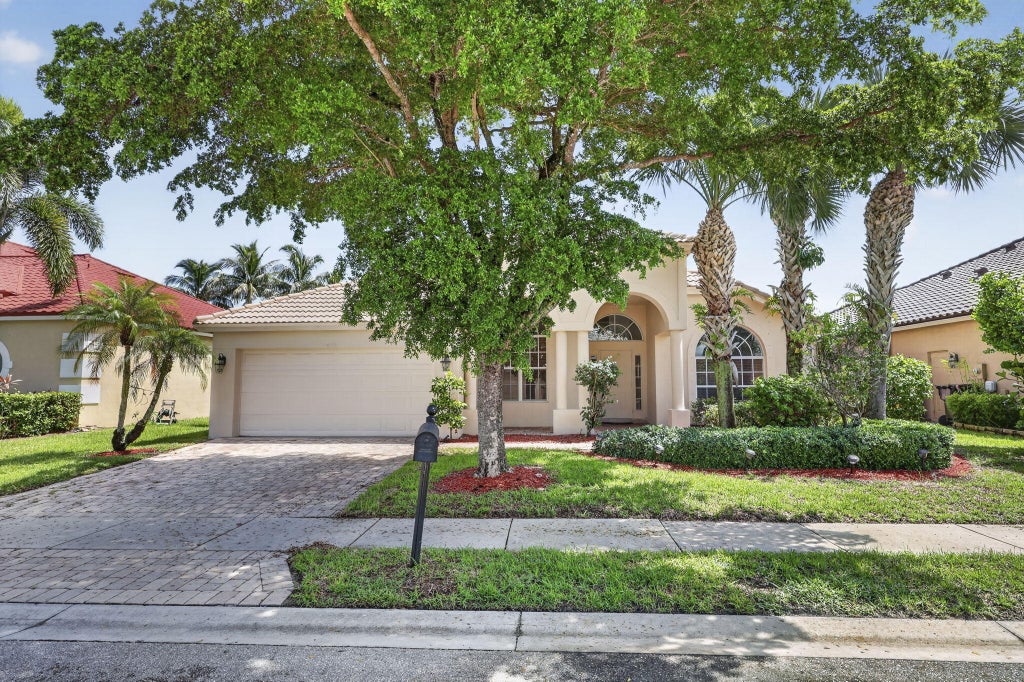 Photo of 4003 W Hamilton Key, West Palm Beach, FL 33411 (MLS # B26076646)