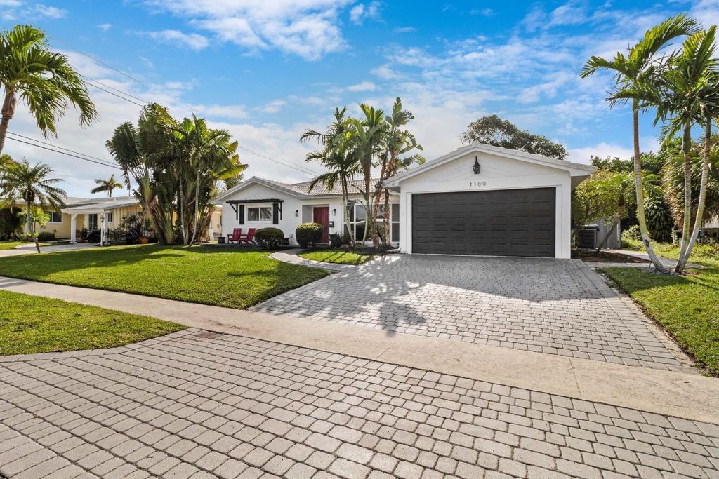 Photo of 1100 SW 13th Place, Boca Raton, FL 33486 (MLS # F10436815)