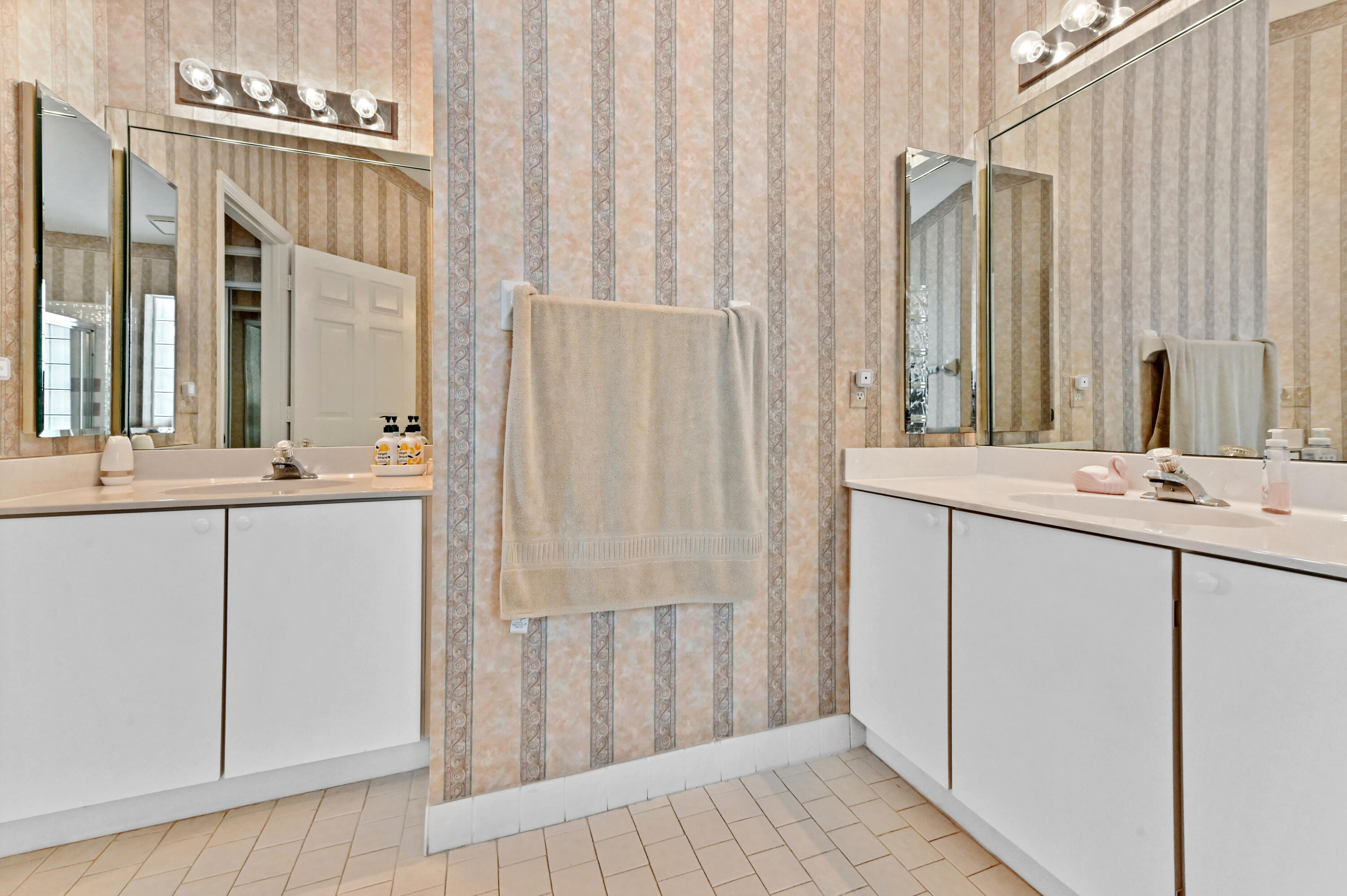 NEWPORT COVE - Residential