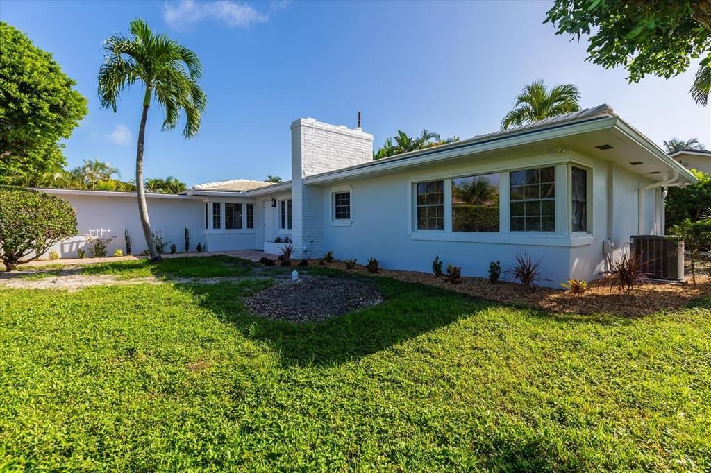 Photo of 182 Beacon Lane, Jupiter, FL 33469 (MLS # R10771693)