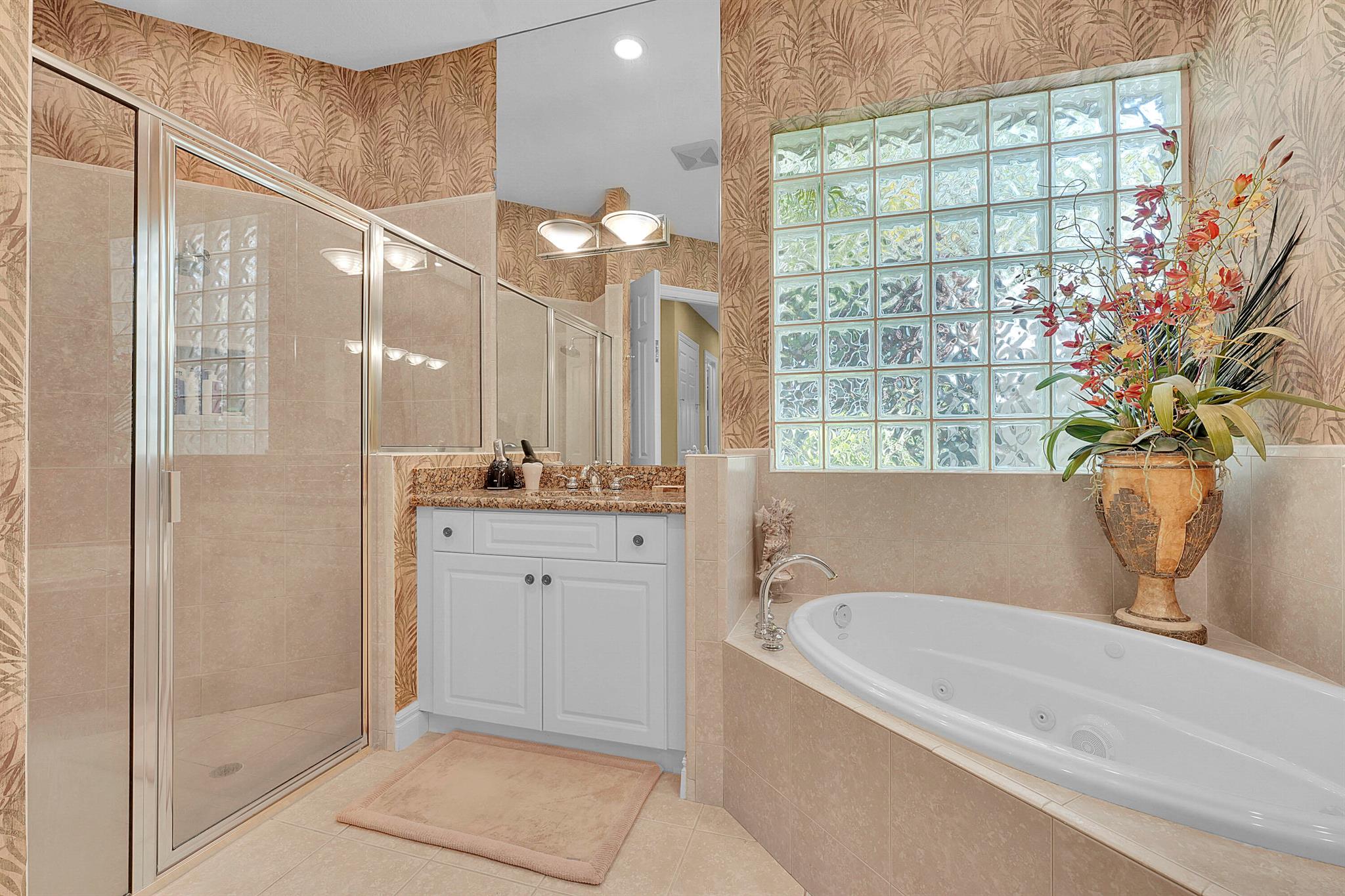 BALLENISLES - Residential