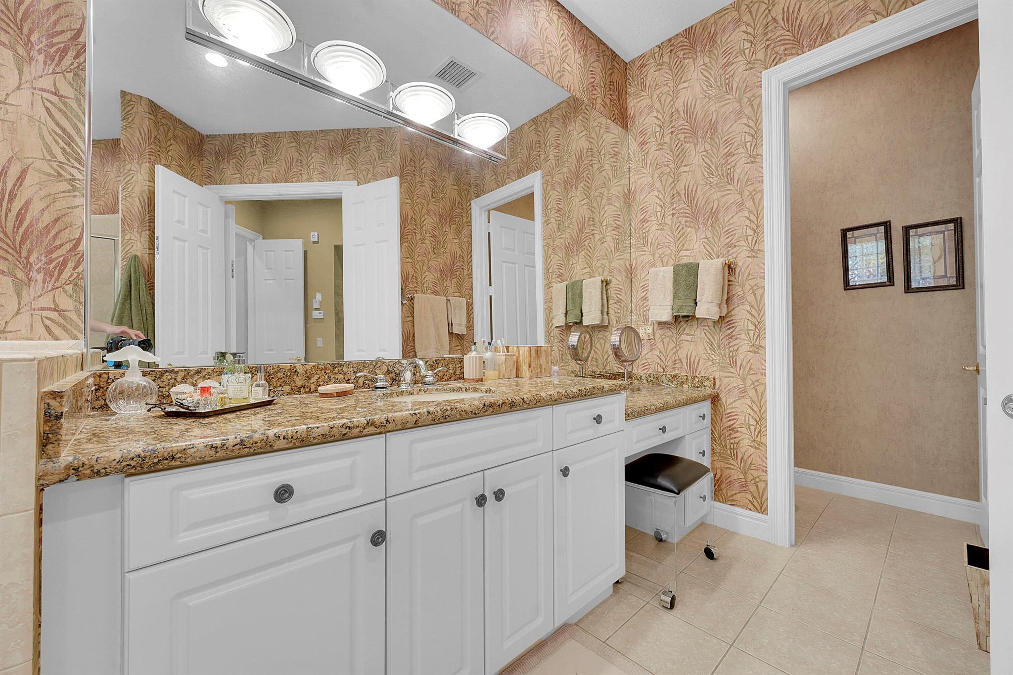 BALLENISLES - Residential