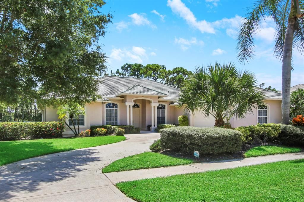 Photo of 6048 Fountain Palm Drive Dr, Jupiter, FL 33458 (MLS # R10828791)