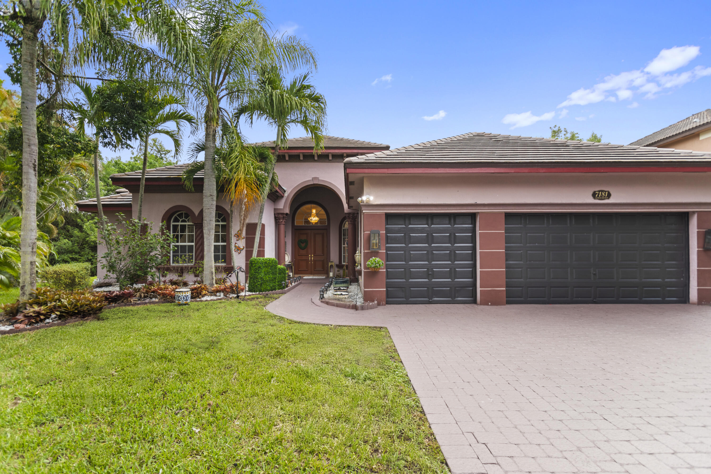 WALKING DISTANCE TO CHABAD!!! Stunning 4BR/5BA home in the highly sought-after guard-gated community of Ternbridge Estates in Parkland. This spacious residence features an open layout with high ceilings, abundant natural light, and a new roof (2023). Each bedroom includes its own en-suite bathroom for added privacy. The gourmet kitchen opens to the family room and overlooks a lush backyard with a private pool, perfect for entertaining. Enjoy tropical landscaping, a large patio, and a true indoor-outdoor lifestyle. Located near top-rated schools, parks, and all that Parkland has to offer. Don't miss this rare opportunity!