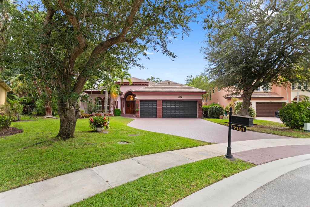 Photo of 7181 NW 71st Terrace, Parkland, FL 33067 (MLS # R11109834)