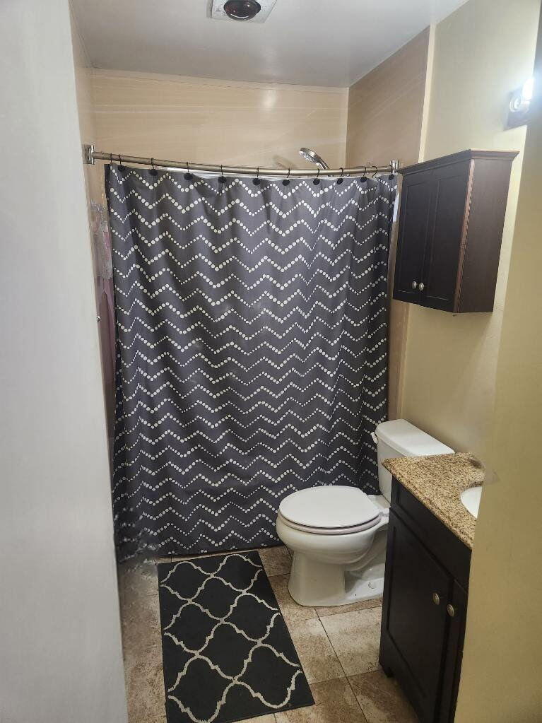 MAINLANDS OF TAMARAC LAKES - Residential Lease