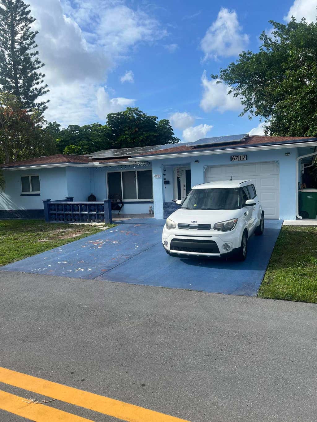 Photo of 6717 NW 59th Street, Tamarac, FL 33321 (MLS # B26014678)